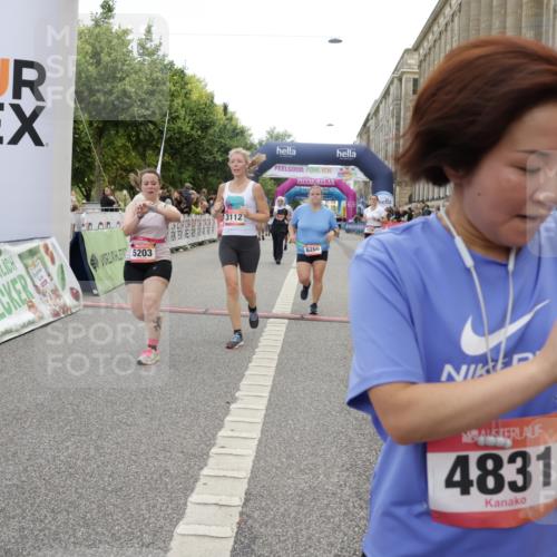 06.09.2026 - CURREX Alsterlauf Yannick Fuchs http://msf.ph/oto/10224997 06.09.2026 10:12:25 Ziel 3048, 3111, 3112, 3173, 4810, 4831, 4948, 5185, 5203, 5220, 5285, 5573, 5883, 5889, 6266 meine-sportfotos.de