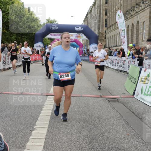 06.09.2026 - CURREX Alsterlauf Yannick Fuchs http://msf.ph/oto/10225003 06.09.2026 10:12:27 Ziel 3048, 3112, 3173, 3244, 3245, 4421, 4810, 4831, 4948, 5185, 5203, 5220, 5285, 5573, 5883, 5889, 6266 meine-sportfotos.de
