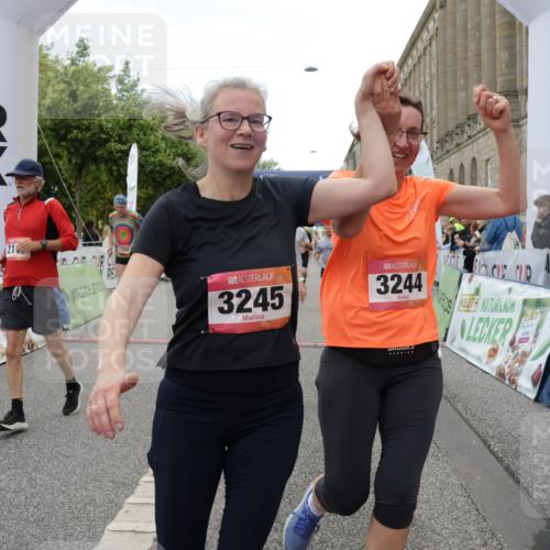 06.09.2026 - CURREX Alsterlauf Yannick Fuchs http://msf.ph/oto/10225029 06.09.2026 10:12:33 Ziel 2132, 2205, 3173, 3244, 3245, 3616, 3710, 4421, 4810, 4975, 4976, 5185, 5220, 5285, 6094, 6237, 6266 meine-sportfotos.de