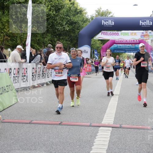 06.09.2026 - CURREX Alsterlauf Yannick Fuchs http://msf.ph/oto/10225061 06.09.2026 10:12:41 Ziel 2205, 2219, 2750, 3139, 3162, 3616, 3710, 4302, 4482, 4975, 4976, 5369, 5809, 6094, 6237, 8227 meine-sportfotos.de