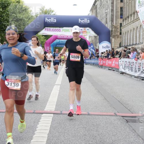 06.09.2026 - CURREX Alsterlauf Yannick Fuchs http://msf.ph/oto/10225068 06.09.2026 10:12:43 Ziel 2219, 2750, 3139, 3162, 3616, 3710, 4302, 4482, 4825, 5369, 5809, 6237, 8227 meine-sportfotos.de