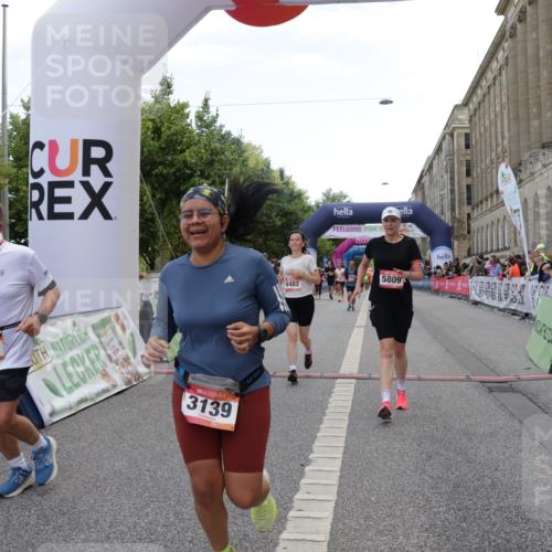 06.09.2026 - CURREX Alsterlauf Yannick Fuchs http://msf.ph/oto/10225071 06.09.2026 10:12:44 Ziel 2219, 2750, 2942, 3139, 3162, 3616, 3710, 4302, 4482, 4825, 5369, 5809, 6237, 8227 meine-sportfotos.de