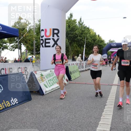 06.09.2026 - CURREX Alsterlauf Yannick Fuchs http://msf.ph/oto/10225075 06.09.2026 10:12:45 Ziel 2193, 2219, 2750, 2942, 3139, 3162, 3710, 4302, 4482, 4825, 5369, 5809, 8227 meine-sportfotos.de