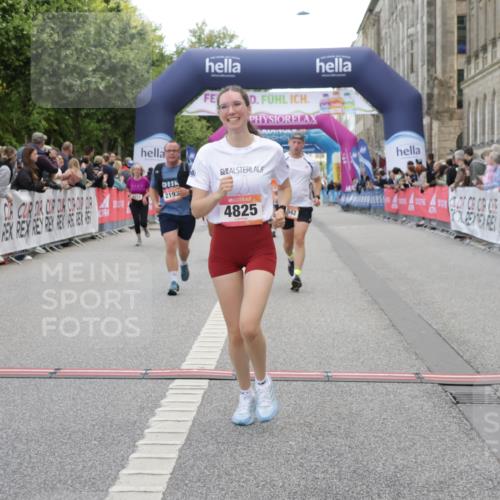 06.09.2026 - CURREX Alsterlauf Yannick Fuchs http://msf.ph/oto/10225084 06.09.2026 10:12:47 Ziel 2193, 2219, 2750, 2942, 3139, 3162, 4302, 4482, 4825, 5369, 5809, 8091 meine-sportfotos.de
