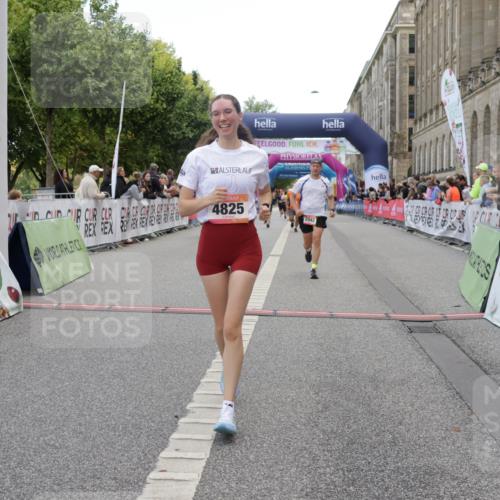 06.09.2026 - CURREX Alsterlauf Yannick Fuchs http://msf.ph/oto/10225089 06.09.2026 10:12:48 Ziel 2193, 2219, 2750, 2942, 3139, 4482, 4825, 5009, 5010, 5369, 5809, 8091 meine-sportfotos.de