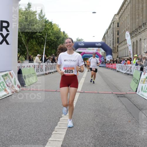 06.09.2026 - CURREX Alsterlauf Yannick Fuchs http://msf.ph/oto/10225090 06.09.2026 10:12:48 Ziel 2193, 2219, 2750, 2942, 3139, 4482, 4825, 5009, 5010, 5369, 5809, 8091 meine-sportfotos.de
