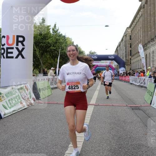 06.09.2026 - CURREX Alsterlauf Yannick Fuchs http://msf.ph/oto/10225092 06.09.2026 10:12:48 Ziel 2193, 2219, 2750, 2942, 3139, 4482, 4825, 5009, 5010, 5369, 5809, 8091 meine-sportfotos.de
