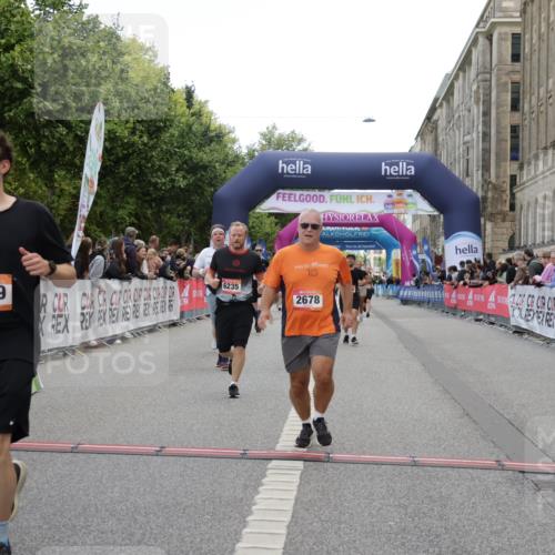 06.09.2026 - CURREX Alsterlauf Yannick Fuchs http://msf.ph/oto/10225119 06.09.2026 10:12:54 Ziel 2193, 2493, 2678, 2725, 2942, 4825, 5009, 5010, 5335, 6235, 8091 meine-sportfotos.de