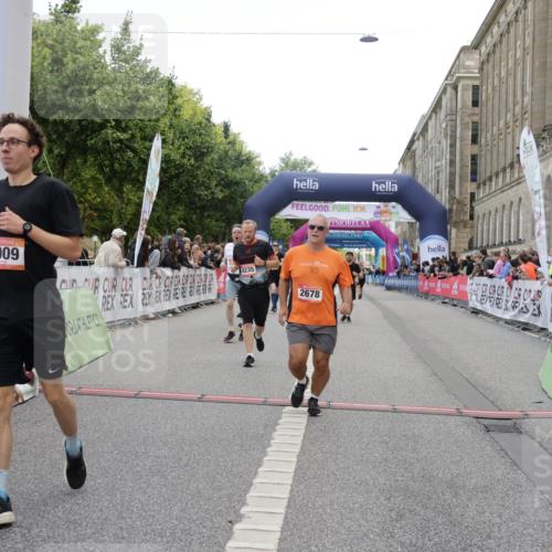 06.09.2026 - CURREX Alsterlauf Yannick Fuchs http://msf.ph/oto/10225121 06.09.2026 10:12:54 Ziel 2193, 2493, 2678, 2725, 2942, 4825, 5009, 5010, 5335, 6235, 8091 meine-sportfotos.de