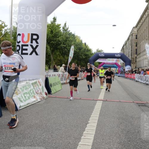 06.09.2026 - CURREX Alsterlauf Yannick Fuchs http://msf.ph/oto/10225133 06.09.2026 10:12:58 Ziel 2493, 2588, 2678, 2725, 5009, 5010, 5162, 5335, 5601, 6235, 8091, 8186 meine-sportfotos.de