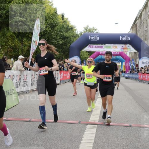 06.09.2026 - CURREX Alsterlauf Yannick Fuchs http://msf.ph/oto/10225138 06.09.2026 10:12:59 Ziel 2493, 2588, 2595, 2678, 2725, 5009, 5010, 5162, 5335, 5601, 6235, 8186 meine-sportfotos.de