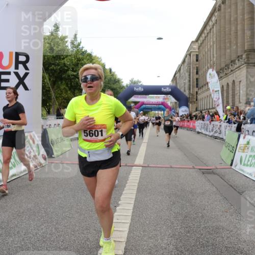 06.09.2026 - CURREX Alsterlauf Yannick Fuchs http://msf.ph/oto/10225154 06.09.2026 10:13:02 Ziel 2073, 2285, 2493, 2588, 2595, 2725, 3891, 3901, 4035, 4103, 5162, 5335, 5601, 6235, 8186 meine-sportfotos.de