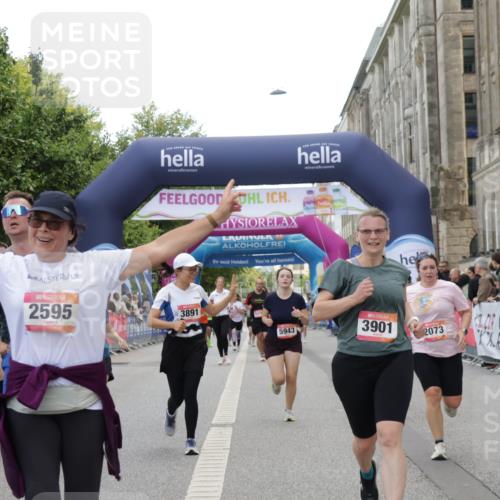 06.09.2026 - CURREX Alsterlauf Yannick Fuchs http://msf.ph/oto/10225160 06.09.2026 10:13:04 Ziel 2073, 2285, 2493, 2588, 2595, 2725, 2824, 3891, 3901, 4035, 4103, 5162, 5335, 5601, 5943, 8186 meine-sportfotos.de