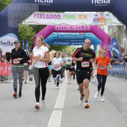 06.09.2026 - CURREX Alsterlauf Yannick Fuchs http://msf.ph/oto/10225181 06.09.2026 10:13:10 Ziel 2073, 2285, 2595, 2822, 2824, 3891, 3901, 4035, 4103, 5943, 6478, 8130, 8313 meine-sportfotos.de
