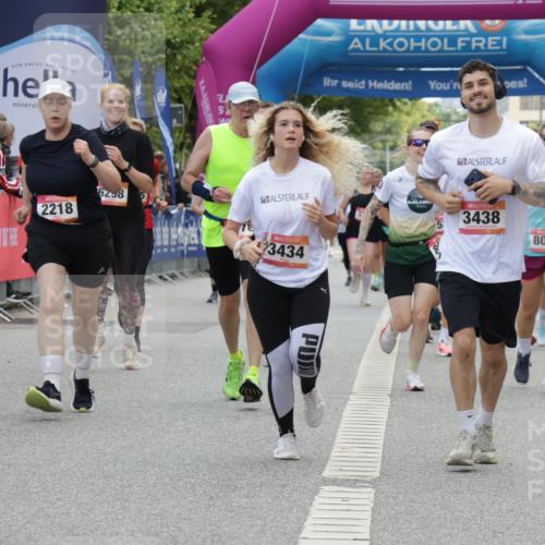06.09.2026 - CURREX Alsterlauf Yannick Fuchs http://msf.ph/oto/10225196 06.09.2026 10:13:13 Ziel 2073, 2178, 2218, 2822, 2824, 3434, 3438, 3891, 4035, 4103, 5943, 6478, 8130, 8313 meine-sportfotos.de