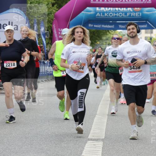06.09.2026 - CURREX Alsterlauf Yannick Fuchs http://msf.ph/oto/10225197 06.09.2026 10:13:14 Ziel 2178, 2218, 2822, 2824, 3434, 3438, 4103, 5943, 6298, 6478, 8059, 8075, 8130, 8313 meine-sportfotos.de