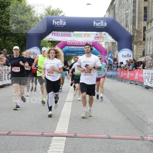 06.09.2026 - CURREX Alsterlauf Yannick Fuchs http://msf.ph/oto/10225207 06.09.2026 10:13:16 Ziel 2178, 2218, 2685, 2822, 2967, 2971, 3434, 3438, 5371, 5372, 6297, 6298, 6478, 8059, 8075, 8130, 8313 meine-sportfotos.de