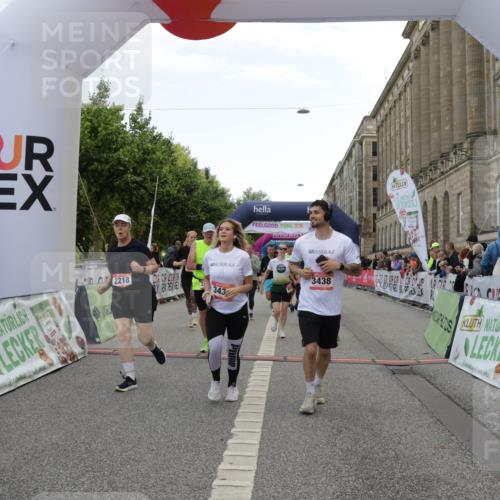06.09.2026 - CURREX Alsterlauf Yannick Fuchs http://msf.ph/oto/10225215 06.09.2026 10:13:18 Ziel 2178, 2215, 2218, 2685, 2822, 2967, 2971, 3434, 3438, 5371, 5372, 6297, 6298, 6402, 6478, 8059, 8075, 8130, 8313 meine-sportfotos.de