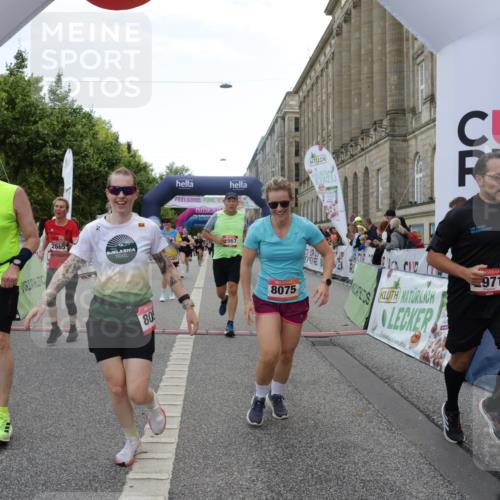 06.09.2026 - CURREX Alsterlauf Yannick Fuchs http://msf.ph/oto/10225228 06.09.2026 10:13:20 Ziel 2178, 2215, 2218, 2685, 2822, 2929, 2967, 2971, 3342, 3434, 3438, 3516, 5371, 5372, 6297, 6298, 6402, 6478, 8059, 8075, 8130, 8313 meine-sportfotos.de