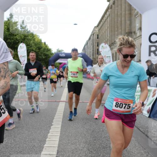 06.09.2026 - CURREX Alsterlauf Yannick Fuchs http://msf.ph/oto/10225233 06.09.2026 10:13:21 Ziel 2178, 2215, 2218, 2685, 2822, 2929, 2967, 2971, 3114, 3342, 3434, 3438, 3516, 5371, 5372, 6297, 6298, 6402, 8059, 8075, 8313 meine-sportfotos.de