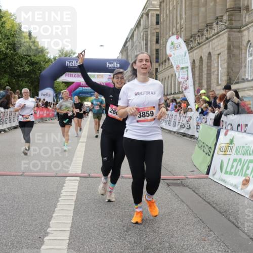 06.09.2026 - CURREX Alsterlauf Yannick Fuchs http://msf.ph/oto/10225260 06.09.2026 10:13:29 Ziel 2215, 2601, 2929, 3061, 3114, 3186, 3187, 3342, 3516, 3859, 4150, 5688, 6402, 8026 meine-sportfotos.de