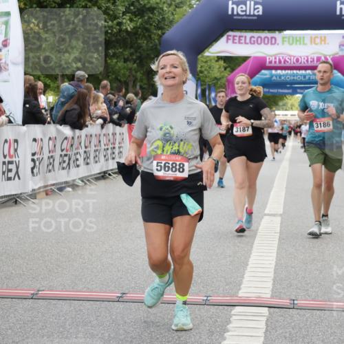 06.09.2026 - CURREX Alsterlauf Yannick Fuchs http://msf.ph/oto/10225266 06.09.2026 10:13:31 Ziel 2601, 2929, 3061, 3114, 3186, 3187, 3342, 3516, 3643, 3859, 4150, 5688, 8026 meine-sportfotos.de