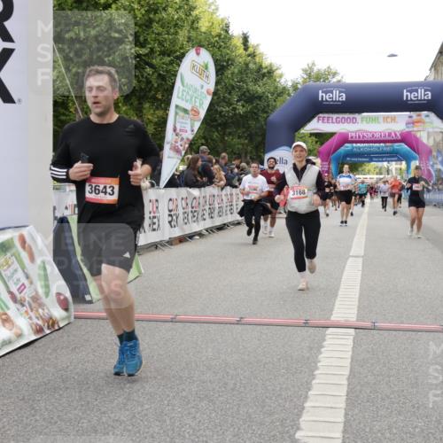 06.09.2026 - CURREX Alsterlauf Yannick Fuchs http://msf.ph/oto/10225277 06.09.2026 10:13:36 Ziel 2596, 2601, 3061, 3168, 3186, 3187, 3467, 3643, 5688, 6348 meine-sportfotos.de