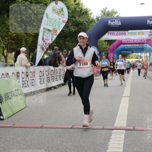06.09.2026 - CURREX Alsterlauf Yannick Fuchs http://msf.ph/oto/10225281 06.09.2026 10:13:37 Ziel 2596, 3061, 3168, 3186, 3187, 3467, 3643, 5688, 6348 meine-sportfotos.de