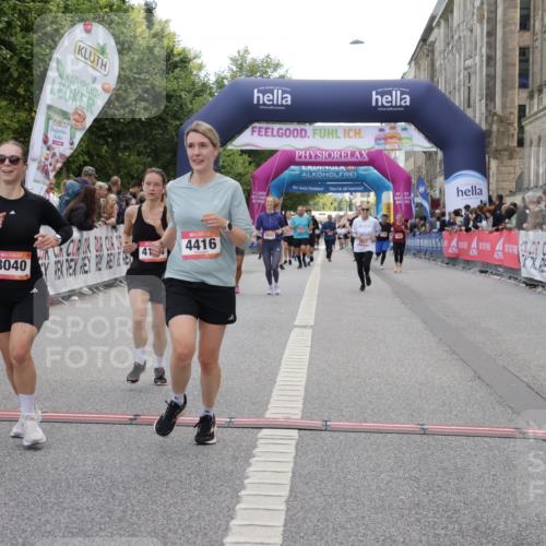 06.09.2026 - CURREX Alsterlauf Yannick Fuchs http://msf.ph/oto/10225313 06.09.2026 10:13:45 Ziel 2596, 2941, 3467, 3558, 4184, 4416, 5843, 5938, 6348, 6429, 8040 meine-sportfotos.de