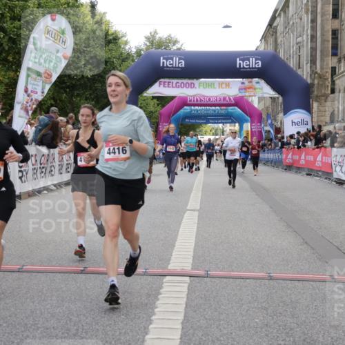 06.09.2026 - CURREX Alsterlauf Yannick Fuchs http://msf.ph/oto/10225314 06.09.2026 10:13:45 Ziel 2596, 2941, 3467, 3558, 4184, 4416, 5843, 5938, 6348, 6429, 8040 meine-sportfotos.de