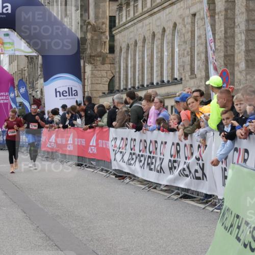 06.09.2026 - CURREX Alsterlauf Yannick Fuchs http://msf.ph/oto/10225319 06.09.2026 10:13:47 Ziel 2596, 2941, 3017, 3467, 3558, 4184, 4416, 5843, 5938, 6348, 6429, 8040 meine-sportfotos.de