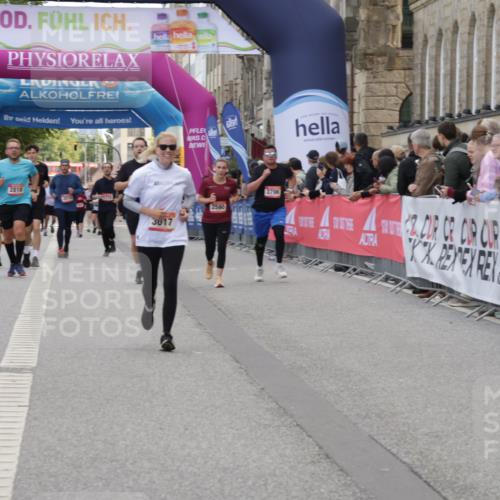 06.09.2026 - CURREX Alsterlauf Yannick Fuchs http://msf.ph/oto/10225321 06.09.2026 10:13:48 Ziel 2596, 2941, 3017, 3467, 3558, 4184, 4416, 5843, 5938, 6429, 8040 meine-sportfotos.de