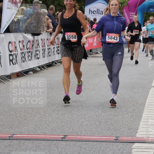 06.09.2026 - CURREX Alsterlauf Yannick Fuchs http://msf.ph/oto/10225323 06.09.2026 10:13:48 Ziel 2596, 2941, 3017, 3467, 3558, 4184, 4416, 5843, 5938, 6429, 8040 meine-sportfotos.de