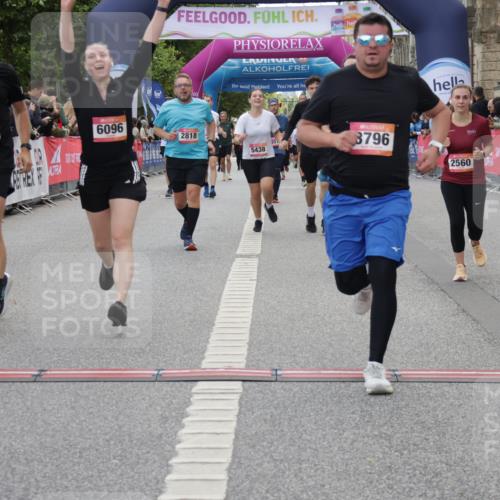 06.09.2026 - CURREX Alsterlauf Yannick Fuchs http://msf.ph/oto/10225331 06.09.2026 10:13:53 Ziel 2555, 2560, 2818, 3017, 3558, 3796, 4184, 5438, 5440, 5843, 6095, 6096 meine-sportfotos.de