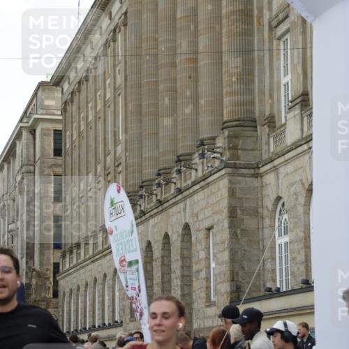 06.09.2026 - CURREX Alsterlauf Yannick Fuchs http://msf.ph/oto/10225332 06.09.2026 10:13:56 Ziel 2555, 2560, 2818, 3017, 3510, 3558, 3796, 5438, 5440, 5843, 6095, 6096 meine-sportfotos.de