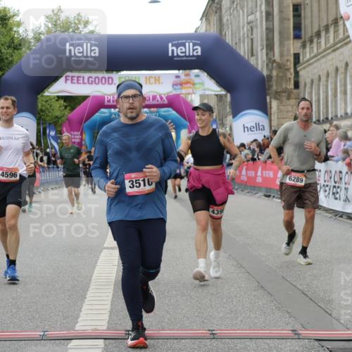 06.09.2026 - CURREX Alsterlauf Yannick Fuchs http://msf.ph/oto/10225345 06.09.2026 10:14:00 Ziel 2555, 2560, 2818, 3510, 3796, 4398, 4595, 4596, 4981, 5438, 5440, 5715, 6095, 6096, 6289 meine-sportfotos.de