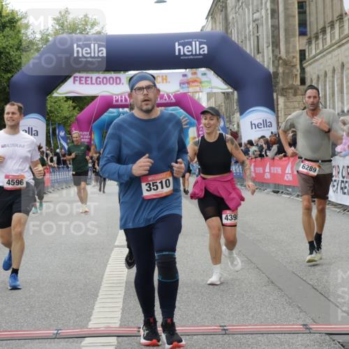 06.09.2026 - CURREX Alsterlauf Yannick Fuchs http://msf.ph/oto/10225346 06.09.2026 10:14:00 Ziel 2555, 2560, 2818, 3510, 3796, 4398, 4595, 4596, 4981, 5438, 5440, 5715, 6095, 6096, 6289 meine-sportfotos.de