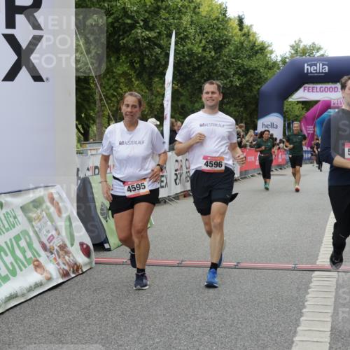 06.09.2026 - CURREX Alsterlauf Yannick Fuchs http://msf.ph/oto/10225354 06.09.2026 10:14:02 Ziel 2555, 2560, 2818, 2866, 2867, 3510, 4398, 4595, 4596, 4981, 5438, 5440, 5715, 6289 meine-sportfotos.de