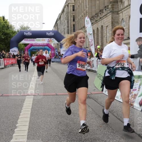 06.09.2026 - CURREX Alsterlauf Yannick Fuchs http://msf.ph/oto/10225371 06.09.2026 10:14:08 Ziel 2800, 2866, 2867, 3494, 3992, 3993, 4109, 4253, 4398, 4595, 4596, 4981, 5506, 5715, 6289 meine-sportfotos.de