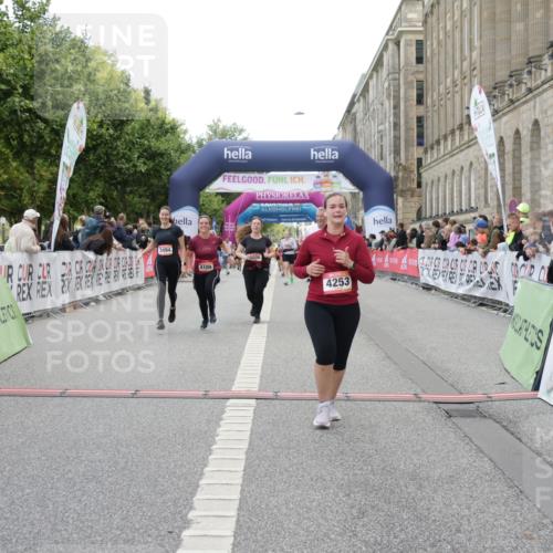 06.09.2026 - CURREX Alsterlauf Yannick Fuchs http://msf.ph/oto/10225378 06.09.2026 10:14:10 Ziel 2800, 2866, 2867, 3494, 3992, 3993, 4109, 4253, 4981, 5506 meine-sportfotos.de