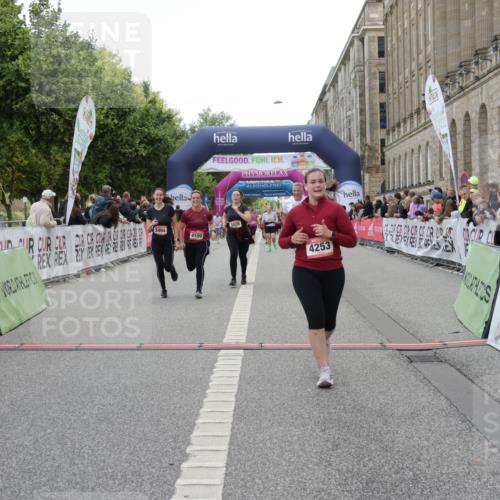 06.09.2026 - CURREX Alsterlauf Yannick Fuchs http://msf.ph/oto/10225379 06.09.2026 10:14:10 Ziel 2800, 2866, 2867, 3494, 3992, 3993, 4109, 4253, 4981, 5506 meine-sportfotos.de