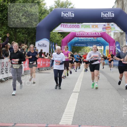 06.09.2026 - CURREX Alsterlauf Yannick Fuchs http://msf.ph/oto/10225396 06.09.2026 10:14:15 Ziel 2800, 3039, 3494, 3864, 3986, 3992, 3993, 4109, 4253, 4452, 4637, 5183, 5506 meine-sportfotos.de