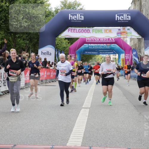 06.09.2026 - CURREX Alsterlauf Yannick Fuchs http://msf.ph/oto/10225397 06.09.2026 10:14:15 Ziel 2800, 3039, 3494, 3864, 3986, 3992, 3993, 4109, 4253, 4452, 4637, 5183, 5506 meine-sportfotos.de