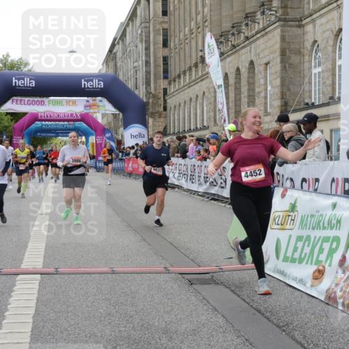 06.09.2026 - CURREX Alsterlauf Yannick Fuchs http://msf.ph/oto/10225404 06.09.2026 10:14:17 Ziel 2800, 3039, 3494, 3513, 3864, 3986, 4109, 4253, 4452, 4637, 5183, 5475, 5506 meine-sportfotos.de