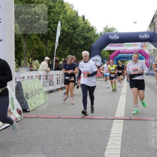 06.09.2026 - CURREX Alsterlauf Yannick Fuchs http://msf.ph/oto/10225410 06.09.2026 10:14:18 Ziel 2800, 3039, 3418, 3494, 3513, 3864, 3986, 4109, 4452, 4637, 5183, 5363, 5475, 5506, 6052 meine-sportfotos.de