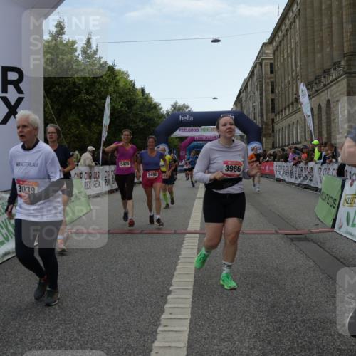 06.09.2026 - CURREX Alsterlauf Yannick Fuchs http://msf.ph/oto/10225419 06.09.2026 10:14:20 Ziel 2800, 3039, 3418, 3513, 3864, 3986, 4196, 4205, 4452, 4637, 5183, 5363, 5395, 5475, 6052 meine-sportfotos.de