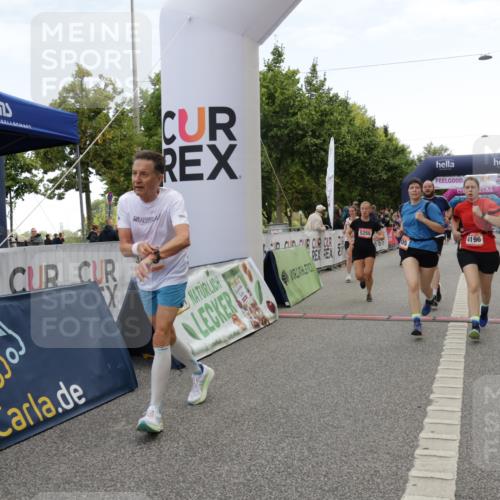 06.09.2026 - CURREX Alsterlauf Yannick Fuchs http://msf.ph/oto/10225434 06.09.2026 10:14:25 Ziel 3039, 3418, 3513, 3864, 3986, 4036, 4196, 4205, 4637, 4885, 5002, 5183, 5255, 5363, 5395, 5449, 5475, 6052, 6444 meine-sportfotos.de
