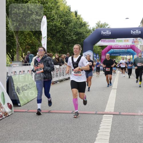 06.09.2026 - CURREX Alsterlauf Yannick Fuchs http://msf.ph/oto/10225447 06.09.2026 10:14:28 Ziel 2138, 2384, 3418, 3513, 3829, 4036, 4196, 4205, 4885, 5002, 5255, 5363, 5395, 5449, 5475, 6052, 6444 meine-sportfotos.de