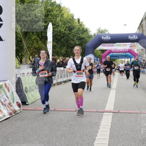 06.09.2026 - CURREX Alsterlauf Yannick Fuchs http://msf.ph/oto/10225448 06.09.2026 10:14:28 Ziel 2138, 2384, 3418, 3513, 3829, 4036, 4196, 4205, 4885, 5002, 5255, 5363, 5395, 5449, 5475, 6052, 6444 meine-sportfotos.de