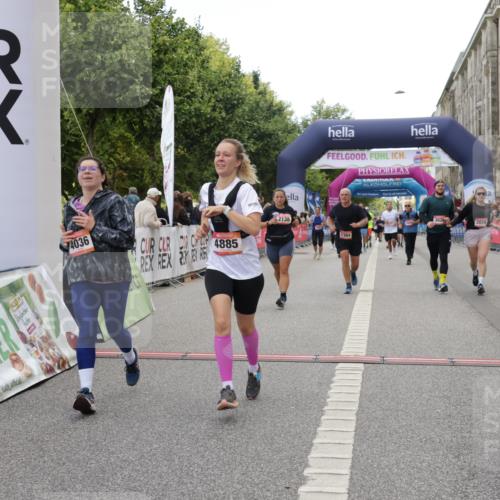 06.09.2026 - CURREX Alsterlauf Yannick Fuchs http://msf.ph/oto/10225451 06.09.2026 10:14:29 Ziel 2138, 2384, 3418, 3513, 3829, 4036, 4196, 4205, 4885, 5002, 5255, 5363, 5395, 5449, 6052, 6444 meine-sportfotos.de